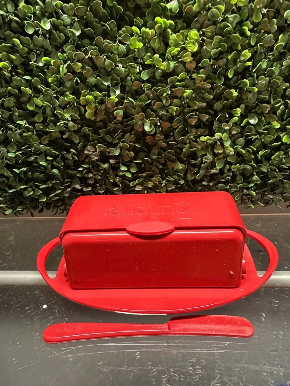 Butterie Butter Red Butter Keeper with Spreader